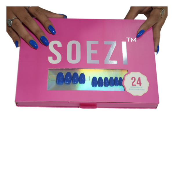 Soezi Press On Nails- Ballsy Blues 24 Reusable Nails - Application Kit- Short Oval- RRW1011