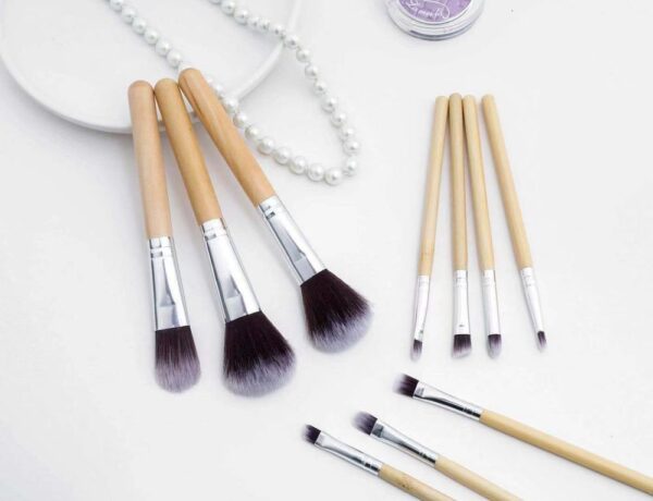 Bronson Professional Soft Bristles Makeup Brush Set With Pouch- AVT1004 - Image 4