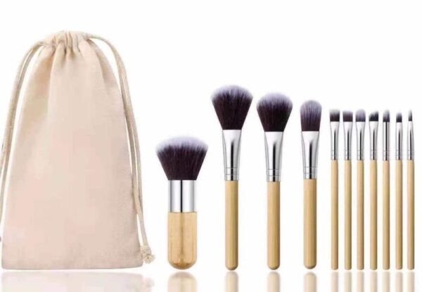 Bronson Professional Soft Bristles Makeup Brush Set With Pouch- AVT1004 - Image 5